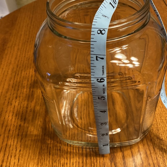 Large Storage Jar with Aluminum Lid - Picture 5 of 16